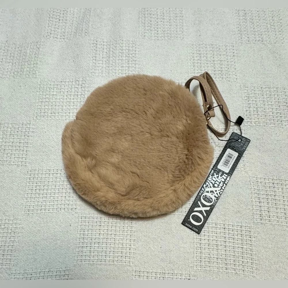 Fuzzy wristlet XOXO